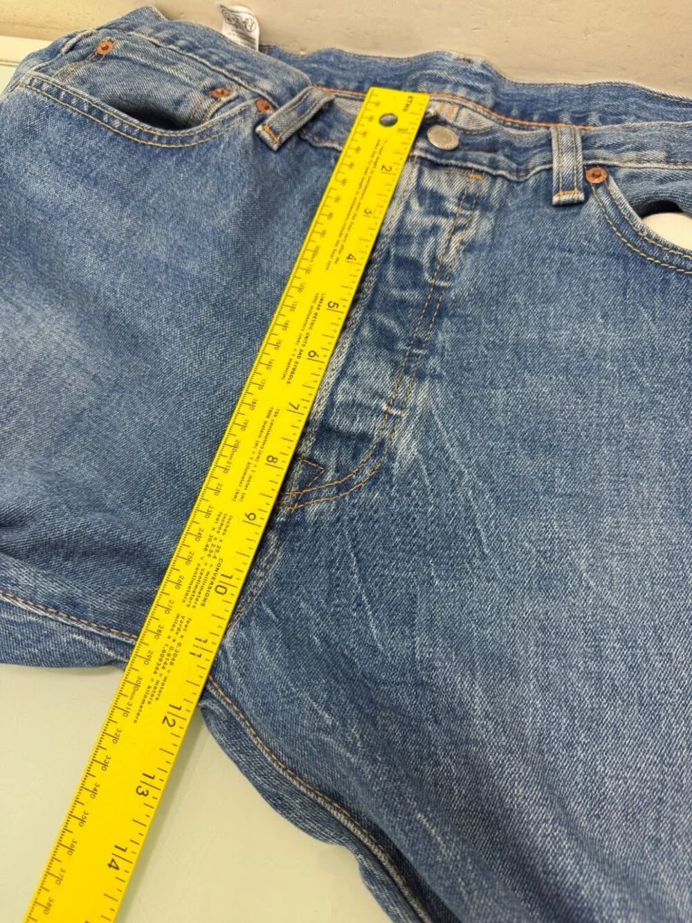 Levis Premium 501 Jeans Mens 34X32 Button Fly Denim Straight Leg Medium Wash